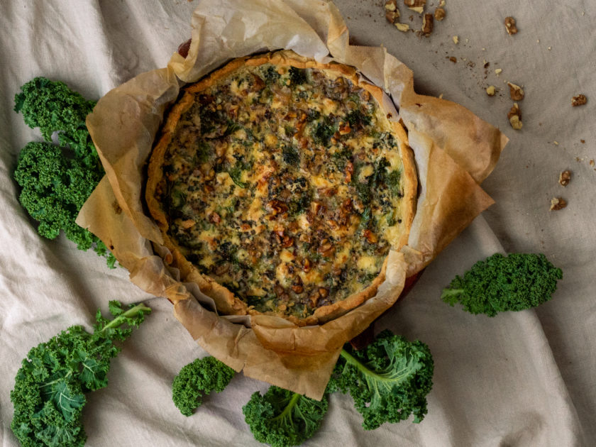 Kale and blue cheese pie with walnuts Sara Bäckmo