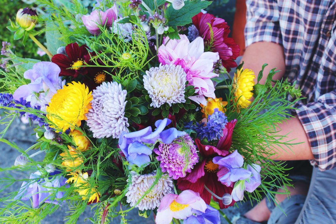 Flower bouquet with lots of color